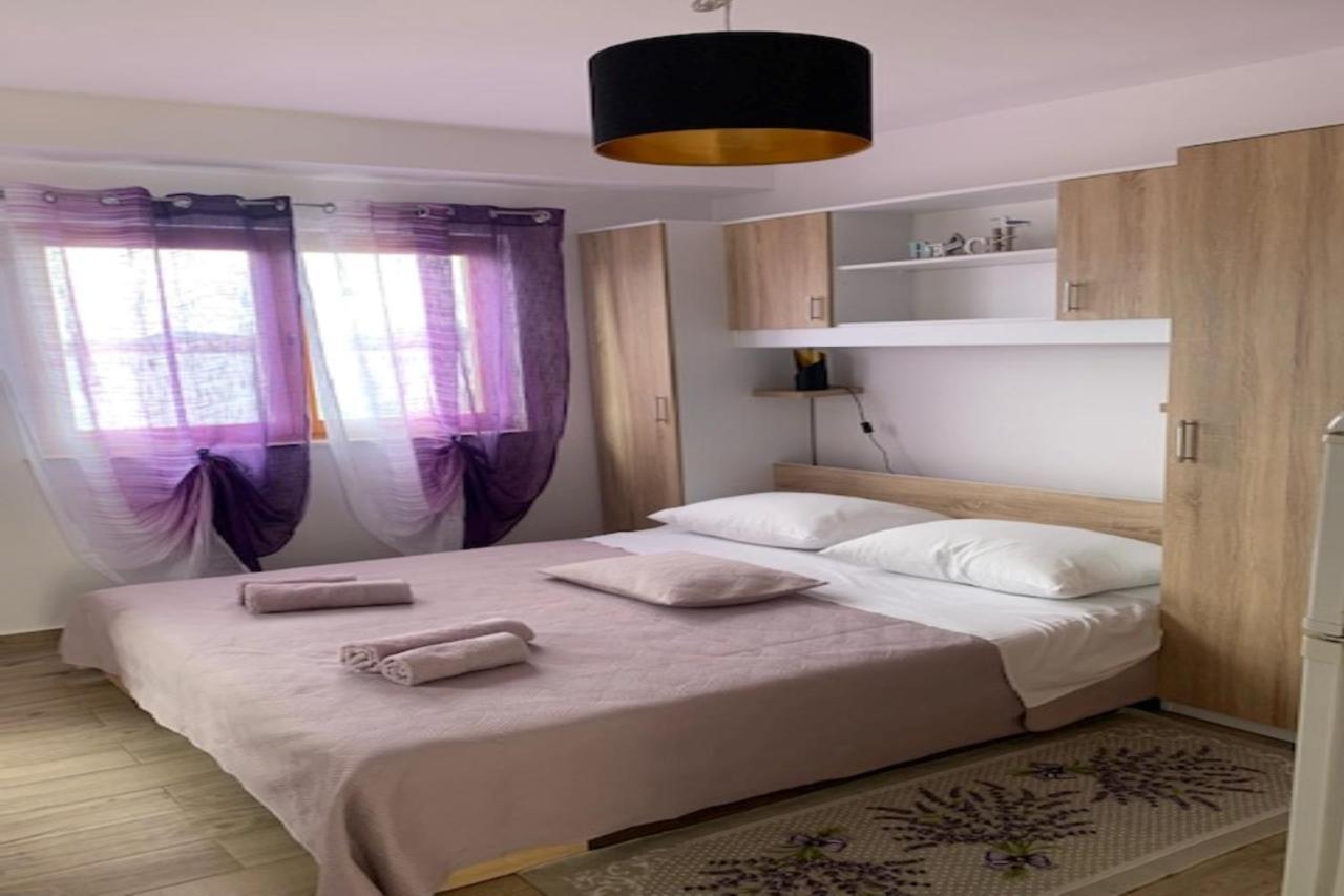 Holiday Apartments Lucic - Feels Like Home, Away From Home Ražanj 외부 사진